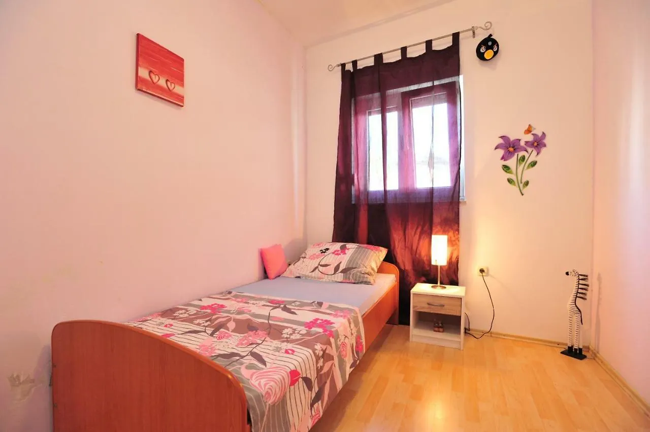 Apartments Pepi Kaštela Kroatien